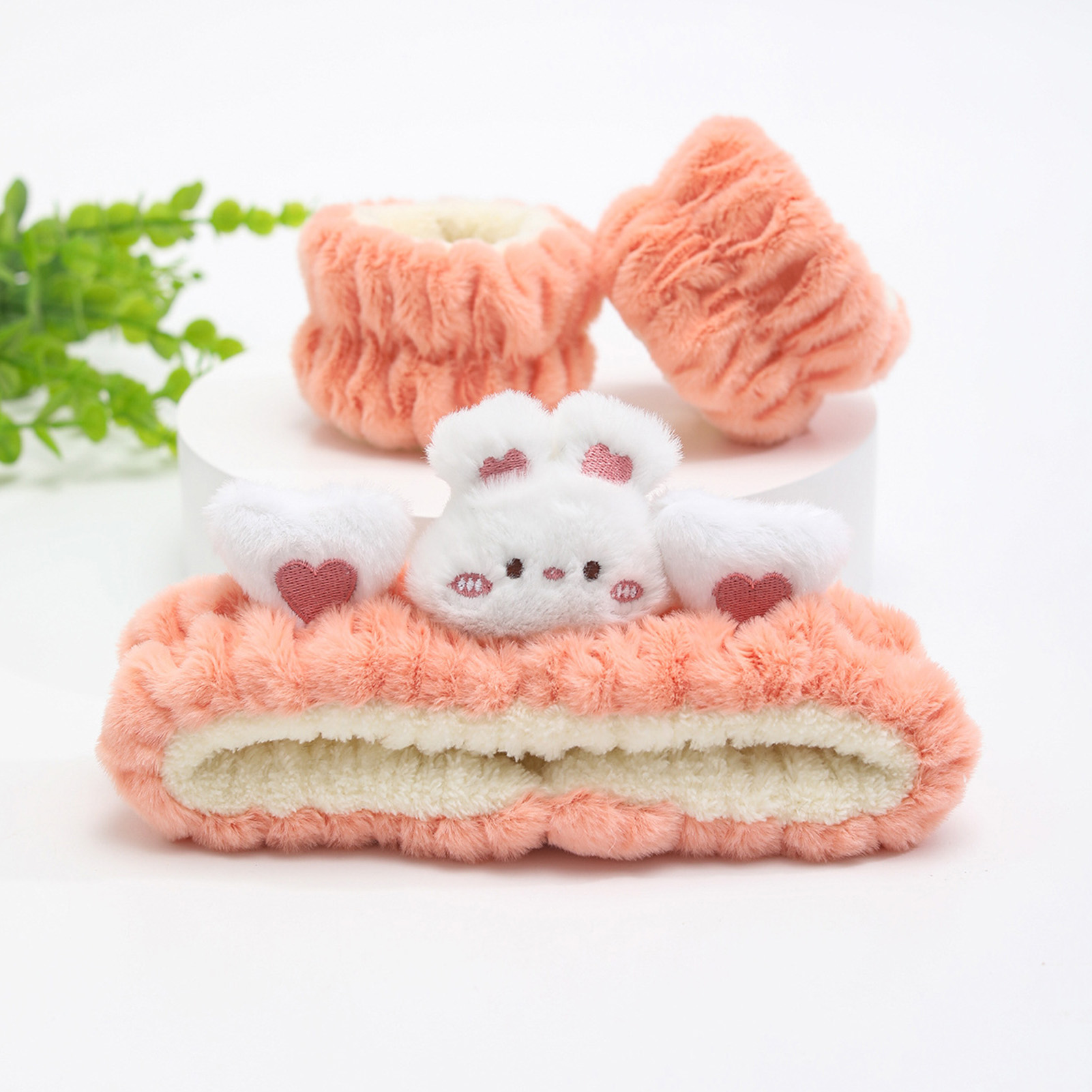 Plush Bear Decor Headband Wris - огляд і ціна Face Wash Mens
